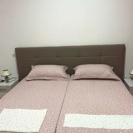 Residenca Juli * Wlora