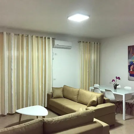 Residenca Juli Apartament *