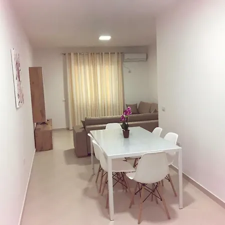 Residenca Juli * Wlora